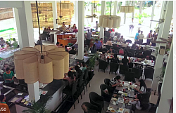 There are hotels and restaurants in Kirirom